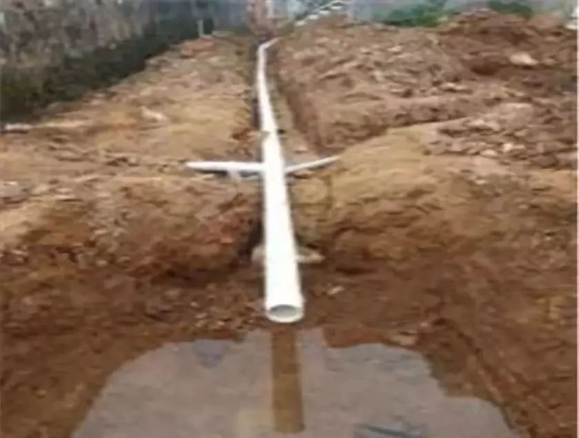 1,排水管的安装安装排水管道将生活污水排入化粪池,这是农村自建房的_装装修 1,排水管的安装安装排水管道将生活污水排入化粪池,这是农村自建房的